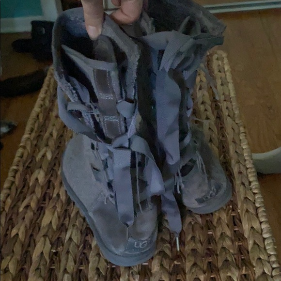 Lace up uggs - Picture 2 of 5